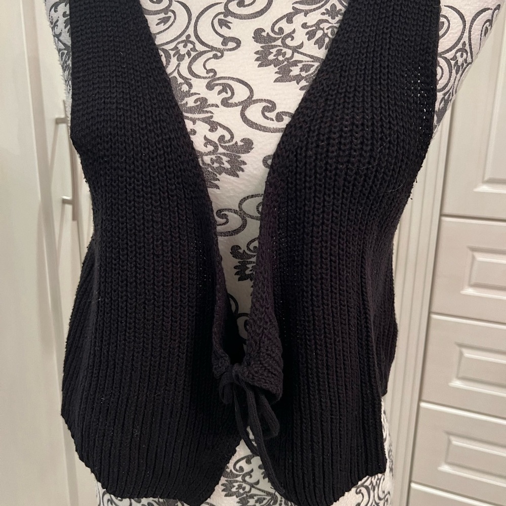 Uncle Studios Tie Front Knit Tank